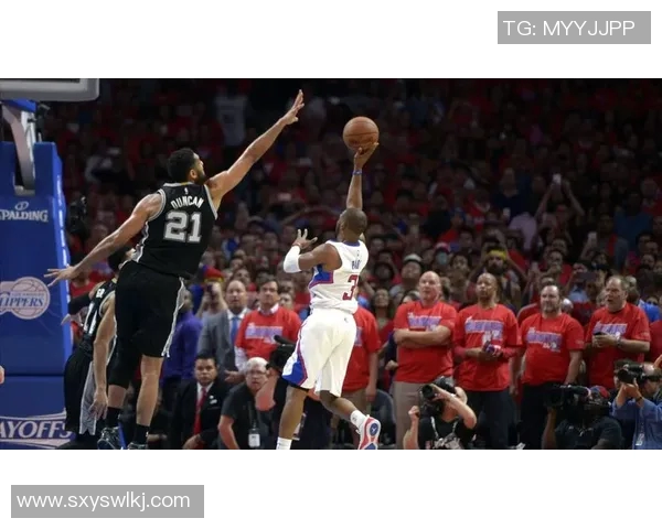 保罗在季后赛对阵马刺的精彩表现与数据分析